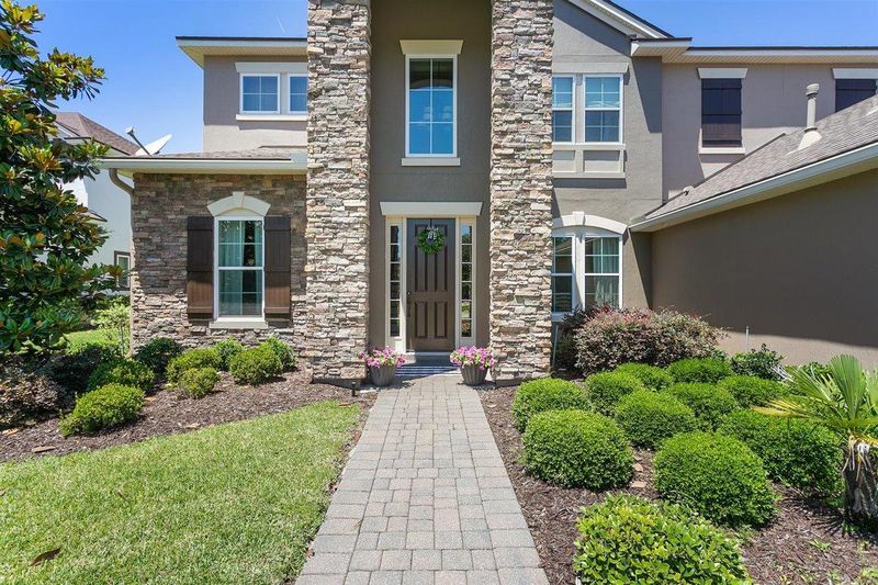 332 St Johns Forest Blvd, St Johns, FL 32259