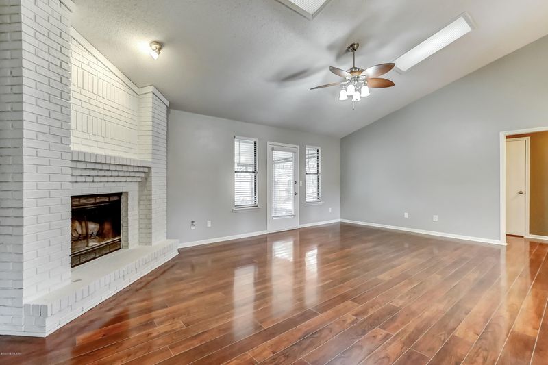 3323 Cullendon Ln, Jacksonville, FL 32225