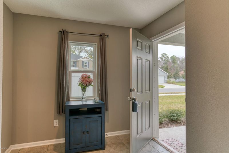333 Carnation St, St Johns, FL 32259