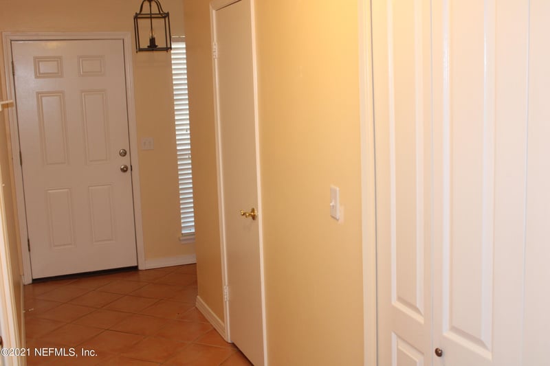 333 Sunrise Cir, Neptune Beach, FL 32266