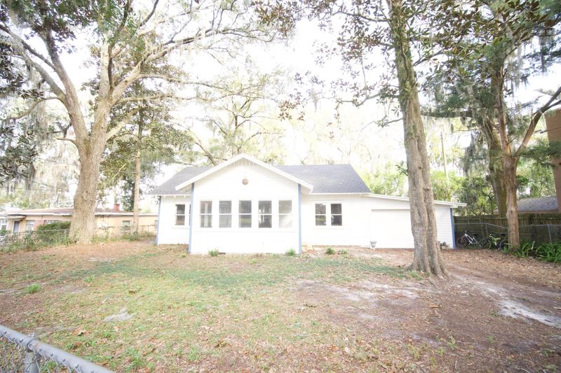 3331 Trout River Blvd, Jacksonville, FL 32208