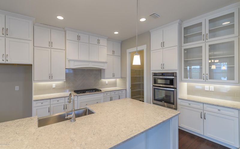 334 Seahill Dr, St Augustine, FL 32092