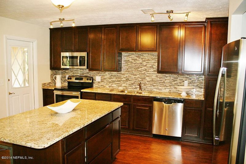 3345 Heathcliff Ln, Jacksonville, FL 32257