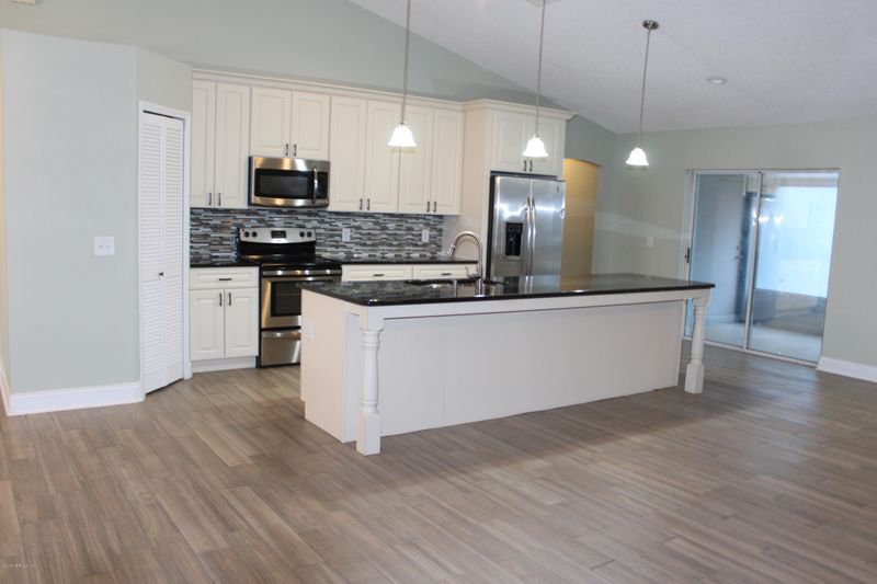 3347 Hickory Leaf Ct, Jacksonville, FL 32226