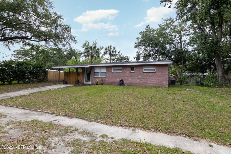 335 Toccoa Rd, Orange Park, FL 32073
