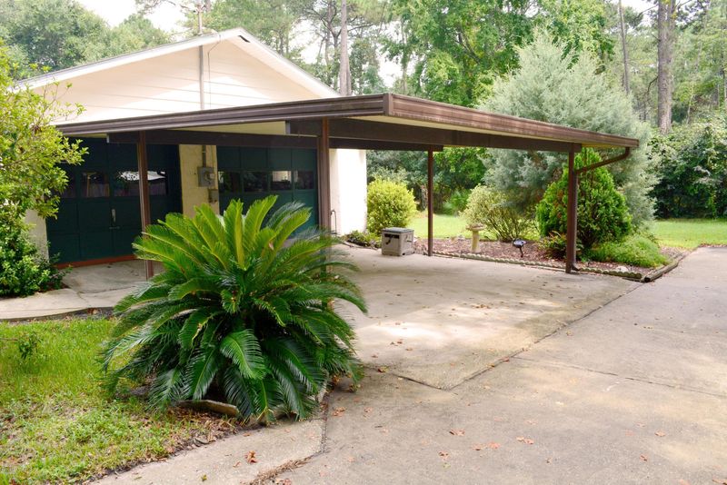3363 Pine Oaks Ln, Middleburg, FL 32068