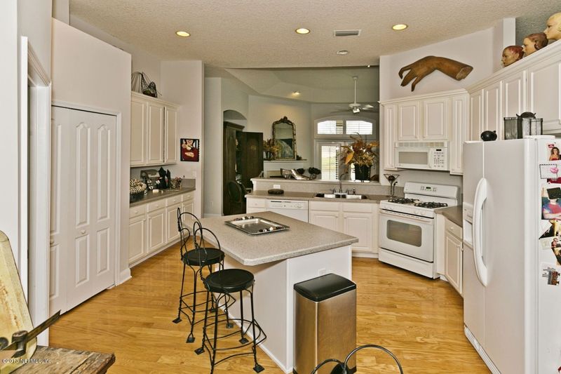 337 Edge Of Woods Rd, St Augustine, FL 32092