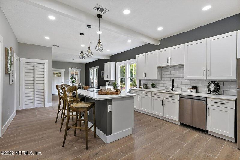 337 King St, Jacksonville, FL 32204