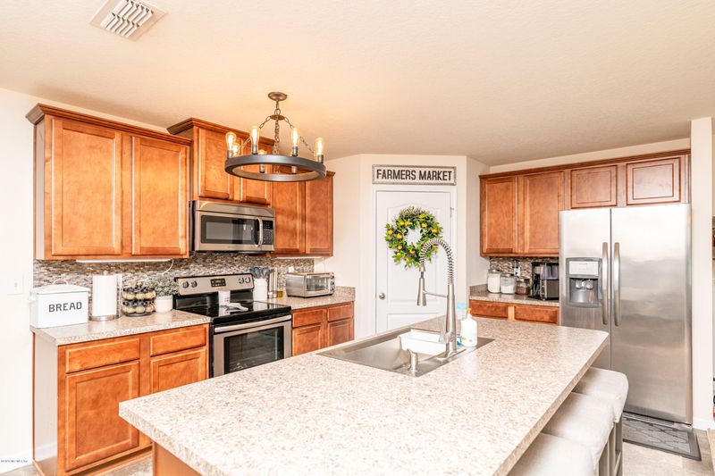 3372 Canyon Falls Dr, Green Cove Springs, FL 32043