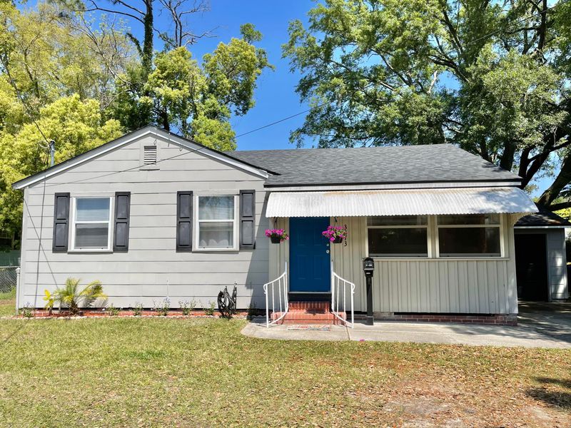 3373 Sylvia St, Jacksonville, FL 32207