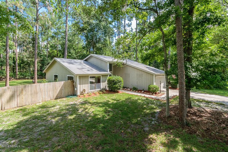 3381 Cheyenne Ln, Jacksonville, FL 32223