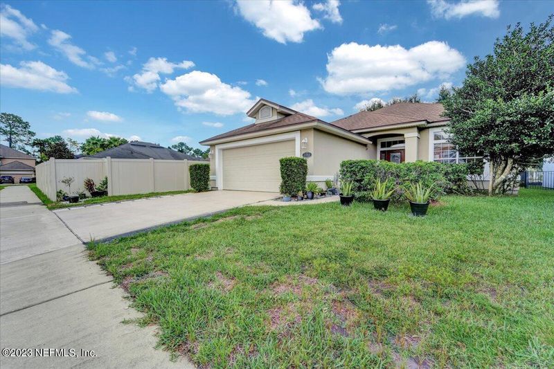 3386 Ivybridge Ct, Jacksonville, FL 32226
