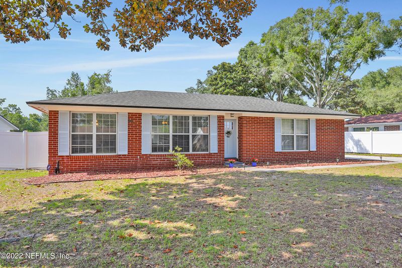 339 Carson Dr, Orange Park, FL 32073