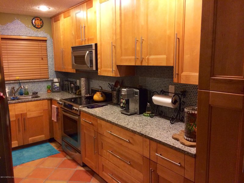 340 S 14th Ave S #E, Jacksonville Beach, FL 32250