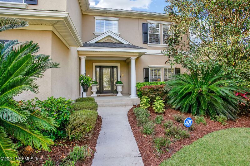 340 St Johns Golf Dr, St Augustine, FL 32092