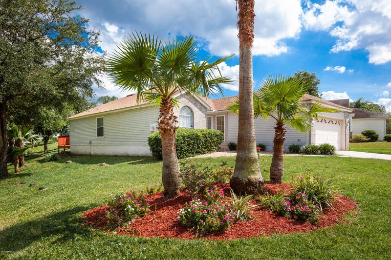 3401 Millcrest Dr, Jacksonville, FL 32277