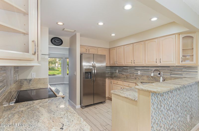 341 E Lazy Meadow Dr, Jacksonville, FL 32225