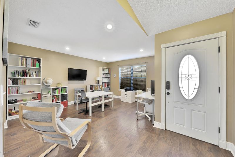 3416 Grenoble Dr, Jacksonville, FL 32277