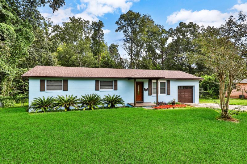 3423 Killarney Dr, Jacksonville, FL 32216