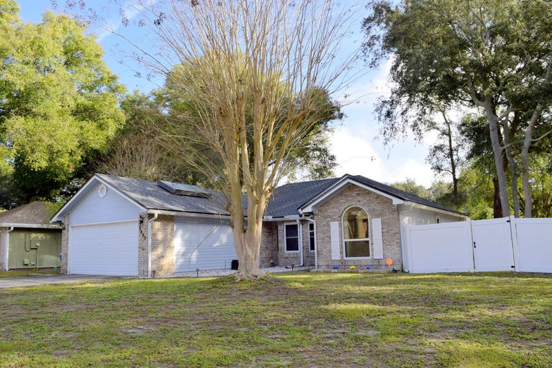3425 Turkey Oaks Dr W, Jacksonville, FL 32277