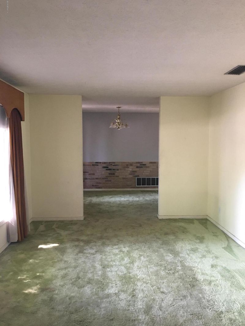 3430 Red Oak Cir E, Orange Park, FL 32073
