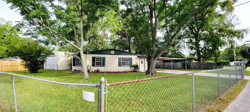 3432 Eve Dr E, Jacksonville, FL 32246