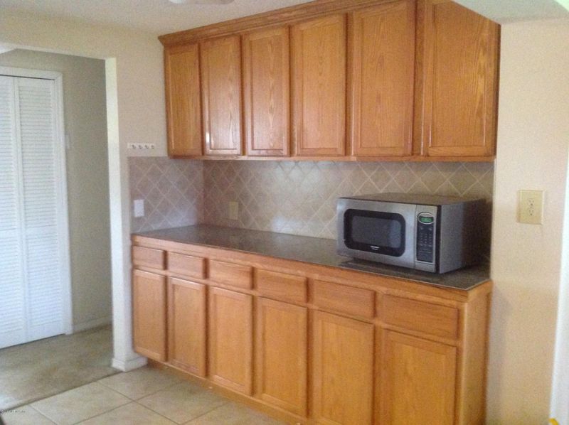 345 Hilltop Dr, Orange Park, FL 32073