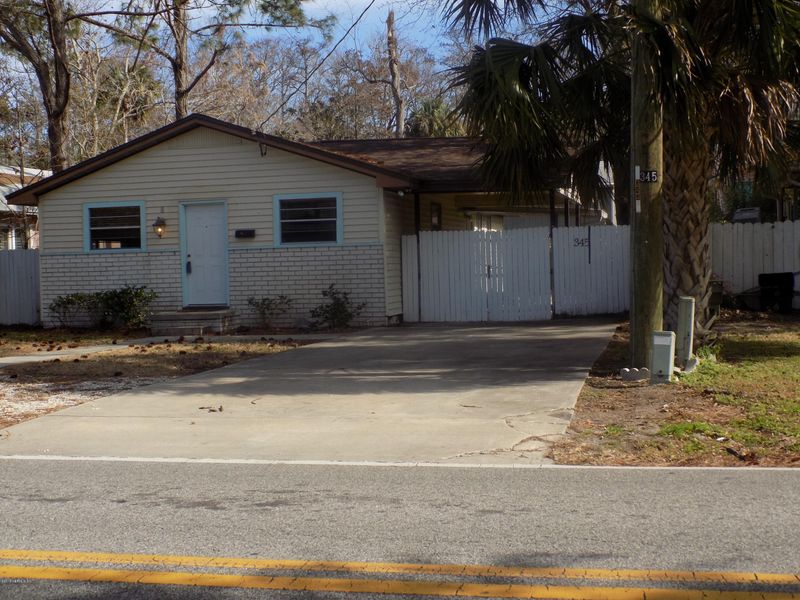 345 Seminole Rd, Atlantic Beach, FL 32233