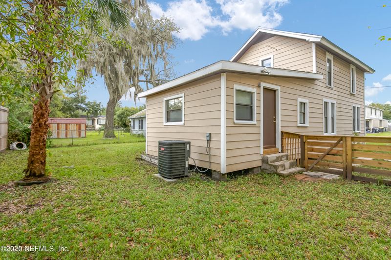 3454 Drew St, Jacksonville, FL 32207