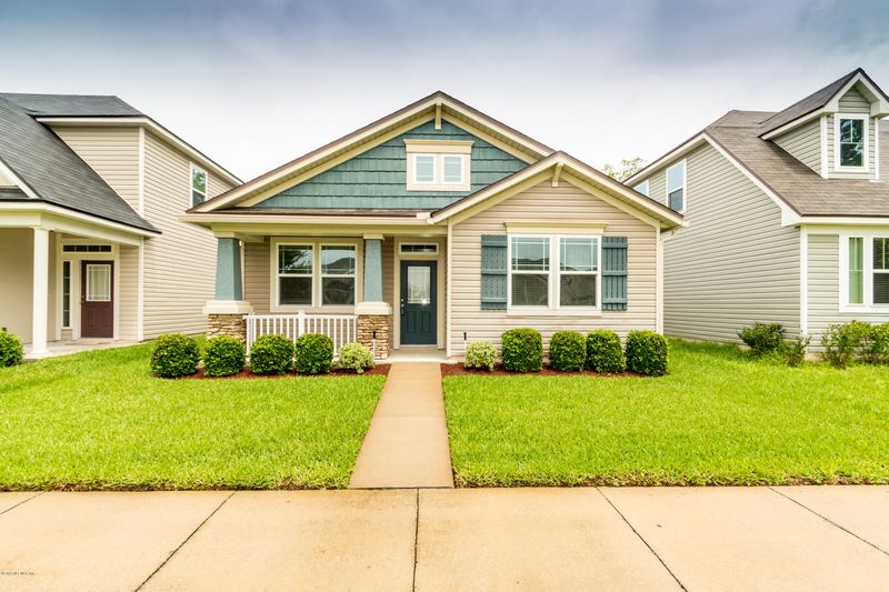 346 Vineyard Ln, Orange Park, FL 32073