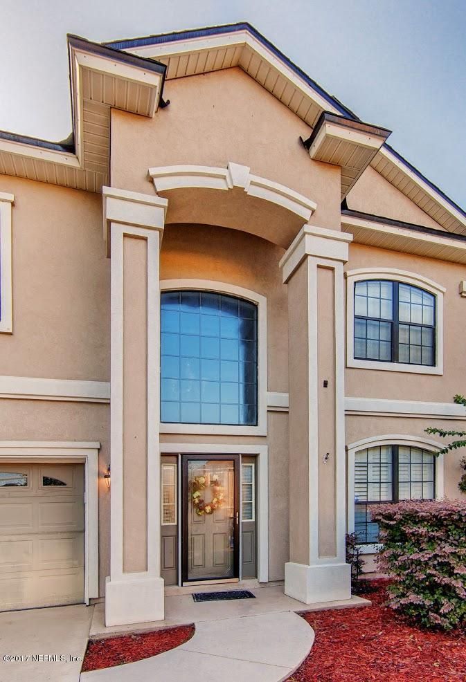 3463 Live Oak Hollow Dr, Orange Park, FL 32065