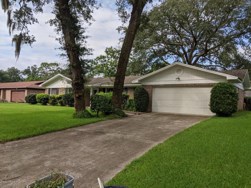 3465 Red Oak Cir E, Orange Park, FL 32073