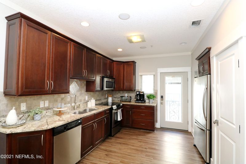 347 Ahern St #8, Atlantic Beach, FL 32233