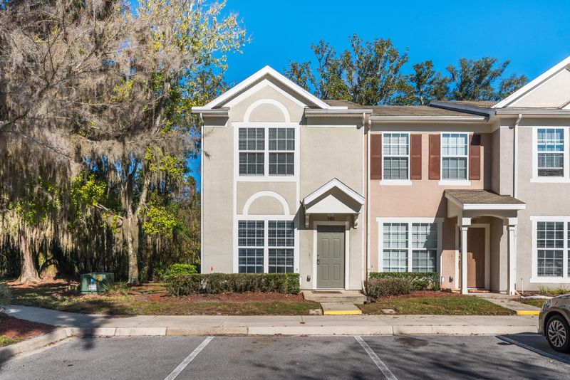 3481 Lone Tree Ln, Jacksonville, FL 32216