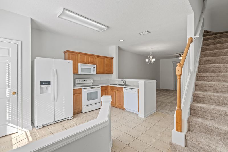3481 Lone Tree Ln, Jacksonville, FL 32216