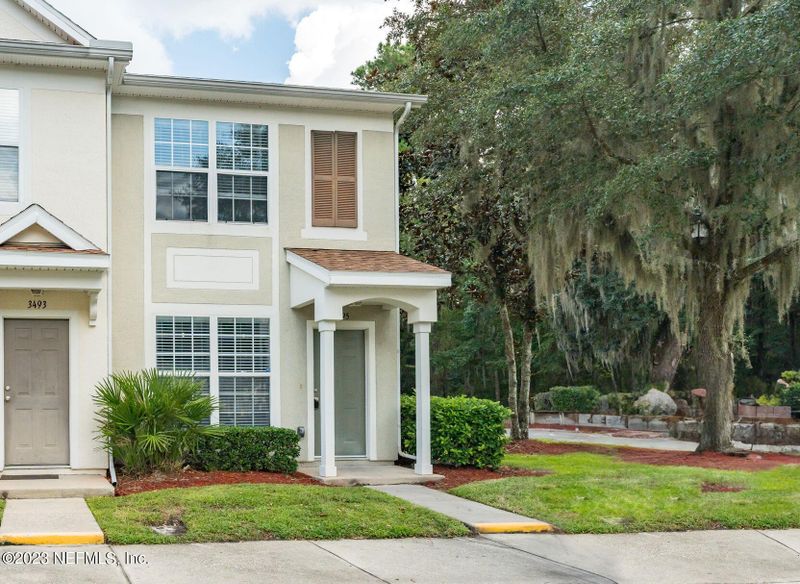 3495 Lone Tree Ln, Jacksonville, FL 32216
