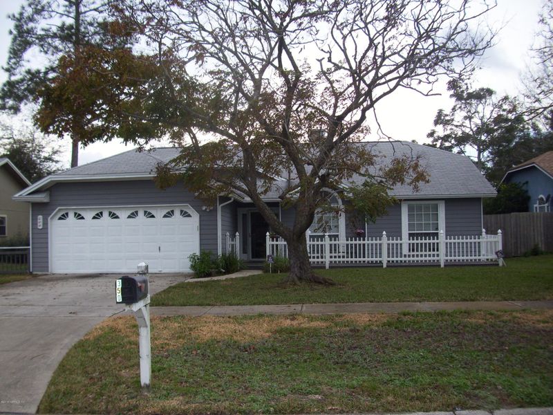 350 E Prindle Dr, Jacksonville, FL 32225