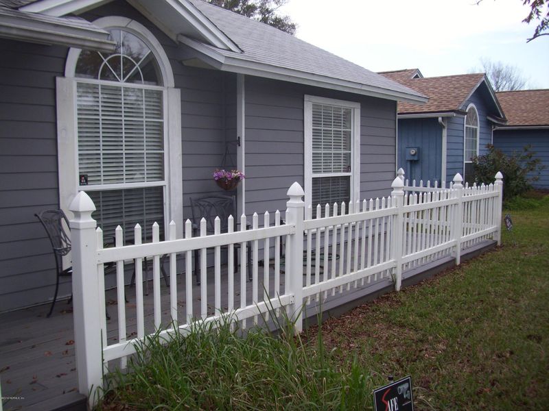 350 E Prindle Dr, Jacksonville, FL 32225