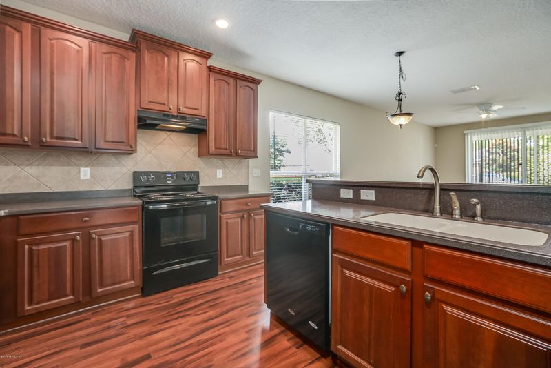 3500 Waterford Oaks Dr, Orange Park, FL 32065