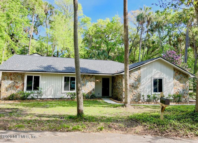 351 19th St, Atlantic Beach, FL 32233