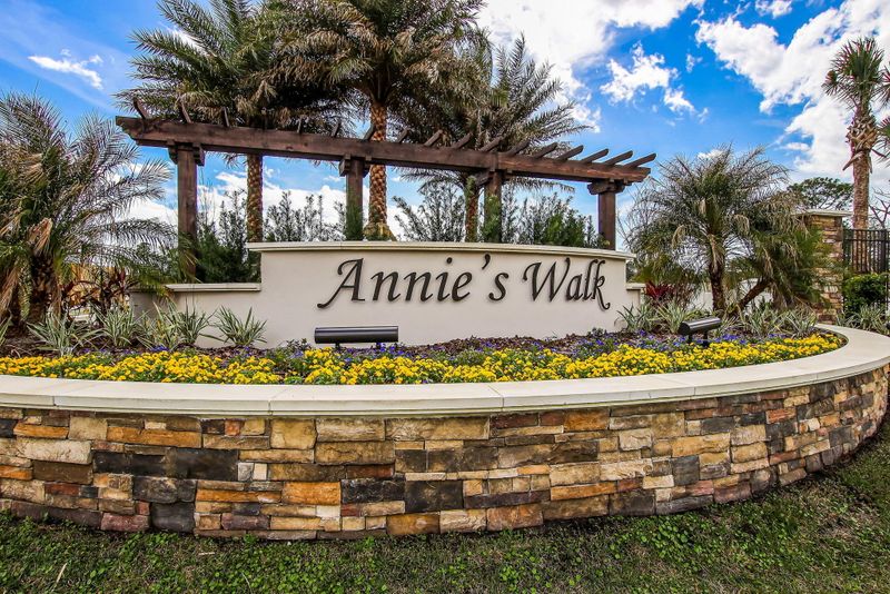 351 Annie's Pl, Jacksonville, FL 32218