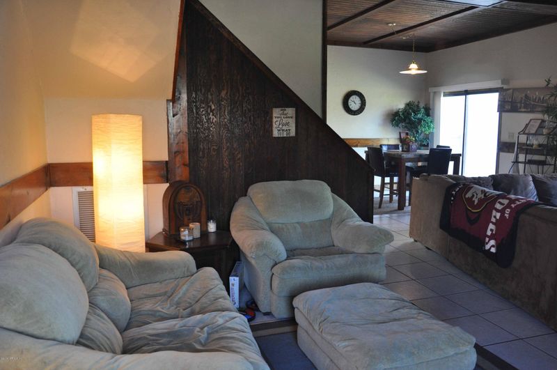 3510 S Ocean Dr, Jacksonville Beach, FL 32250