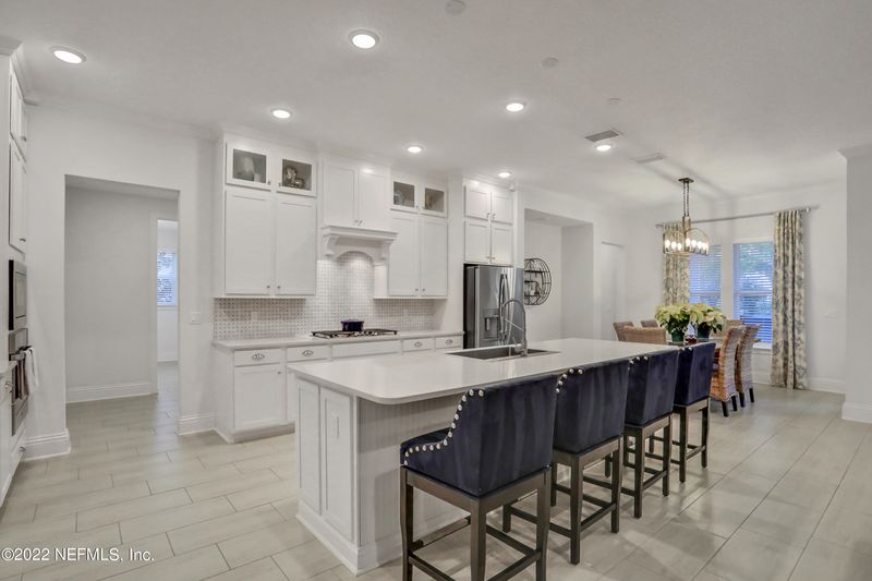 352 Outlook Dr, Ponte Vedra, FL 32081