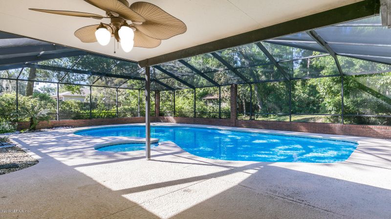 353 Hickory Acres Ln, Jacksonville, FL 32259