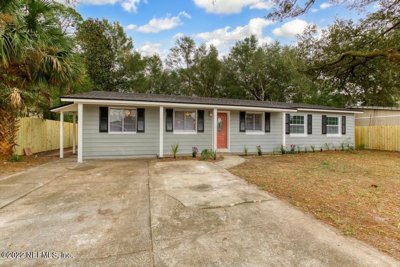 3531 Tarpon Dr, Jacksonville, FL 32277