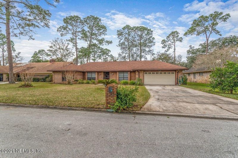 3538 Compass Rose Dr E, Jacksonville, FL 32216