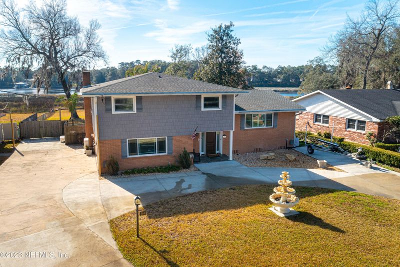 354 Baisden Rd, Jacksonville, FL 32218