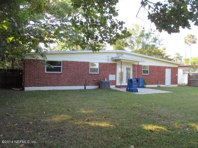 3541 Rogero Rd, Jacksonville, FL 32277