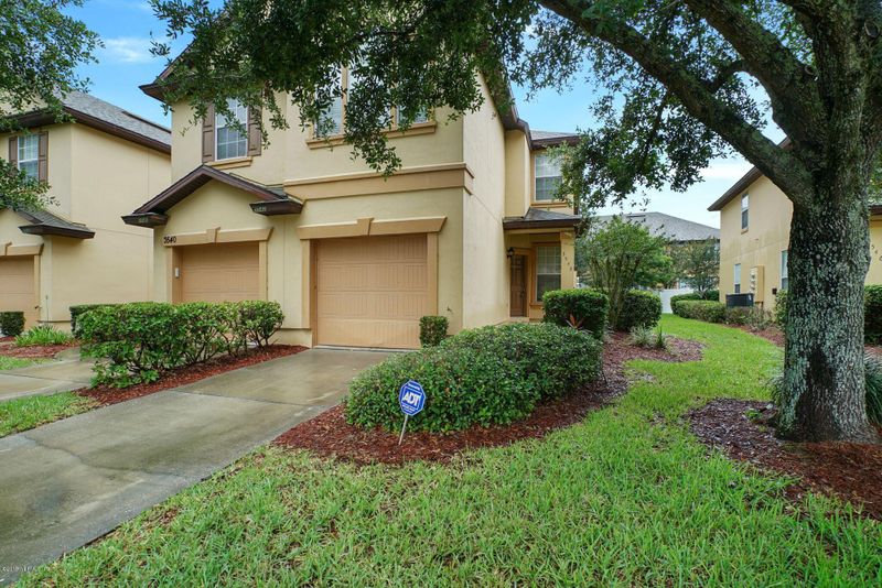 3542 Hartsfield Forest Cir, Jacksonville, FL 32277