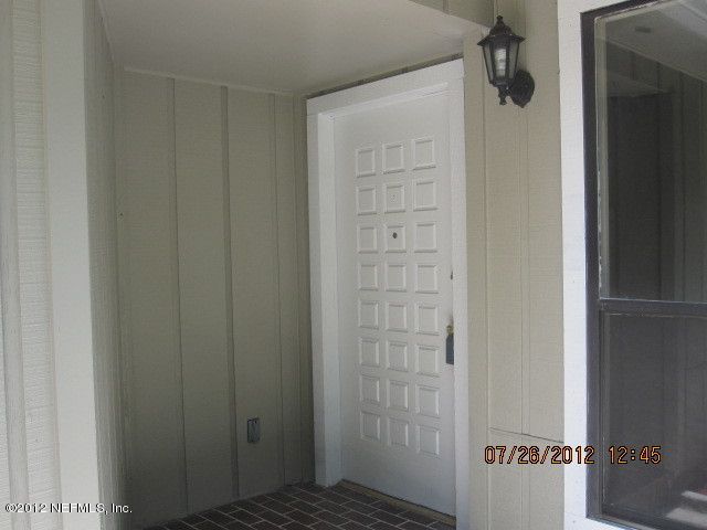 3547 Carlyon Dr, Jacksonville, FL 32207
